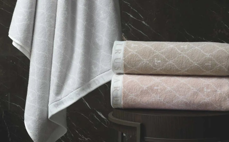 TOALHA DE ROSTO SPECIALE SOFT ROSE 48X90 TRUSSARDI